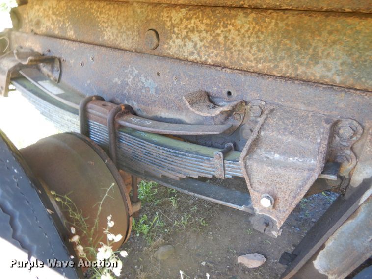 image for item DH5143 1976 Ford 8000  dump truck