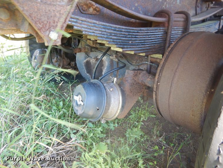 image for item DH5143 1976 Ford 8000  dump truck