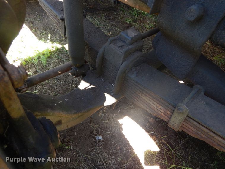 image for item DH5143 1976 Ford 8000  dump truck