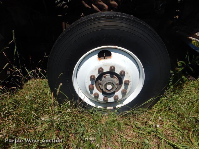 image for item DH5143 1976 Ford 8000  dump truck