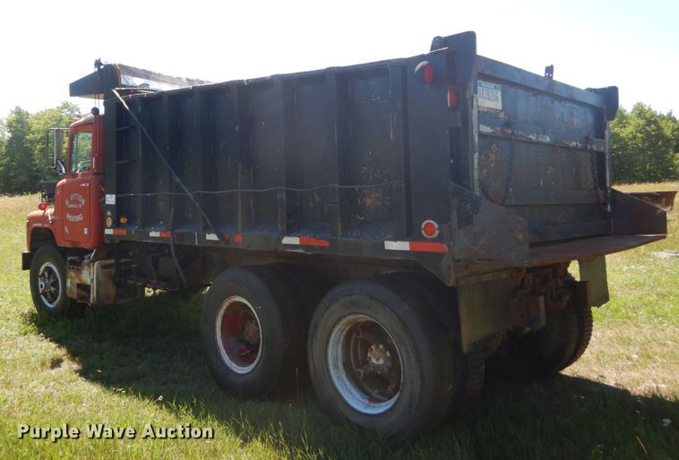 image for item DH5147 1970 Mack DM-607S  dump truck