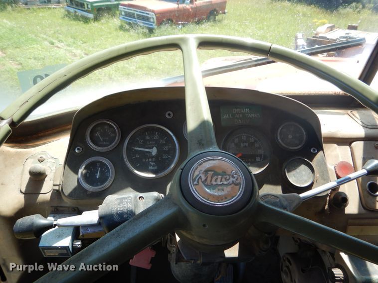 image for item DH5147 1970 Mack DM-607S  dump truck