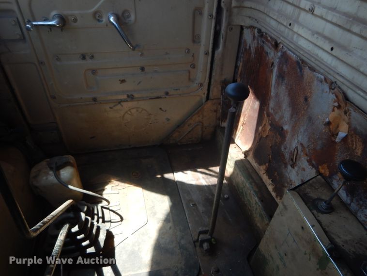 image for item DH5147 1970 Mack DM-607S  dump truck