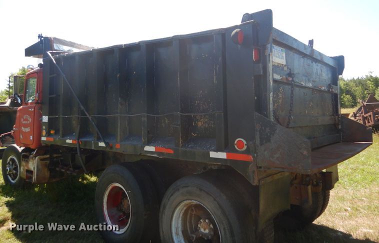 image for item DH5147 1970 Mack DM-607S  dump truck