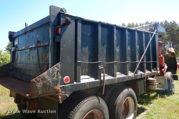 image for item DH5147 1970 Mack DM-607S  dump truck