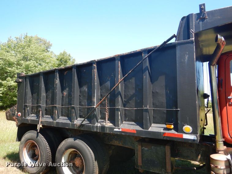 image for item DH5147 1970 Mack DM-607S  dump truck