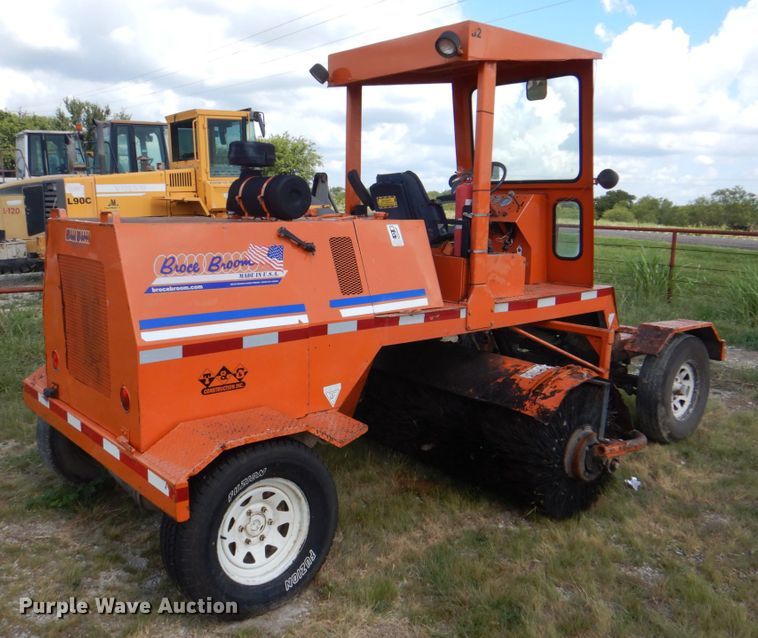 image for item DH5371 2005 Broce RJ350  broom