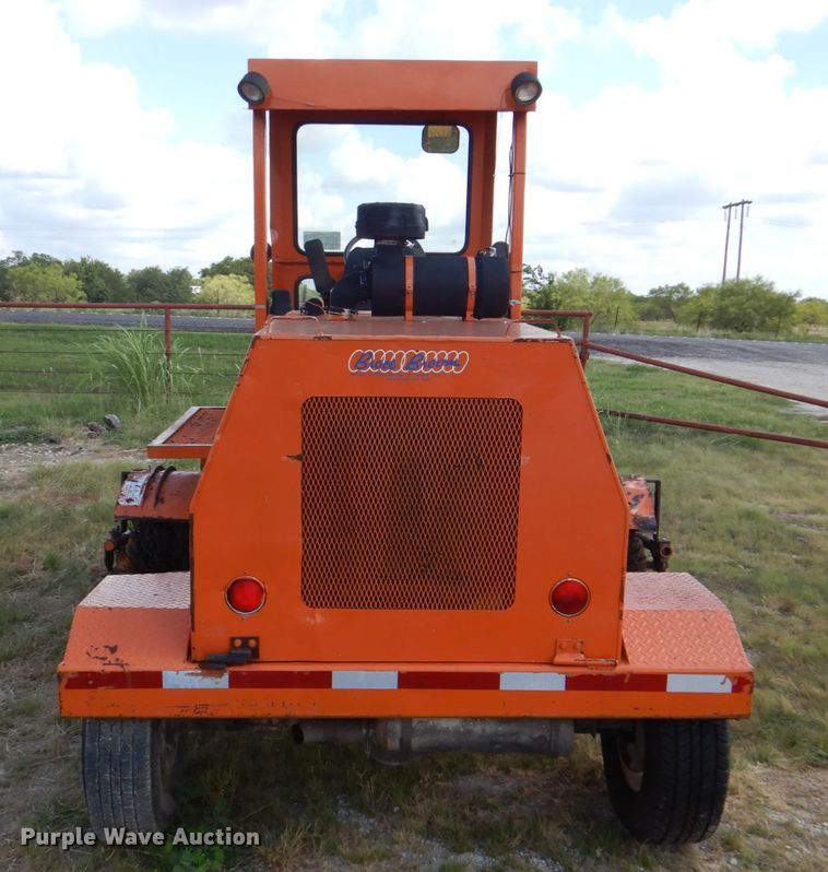 image for item DH5371 2005 Broce RJ350  broom