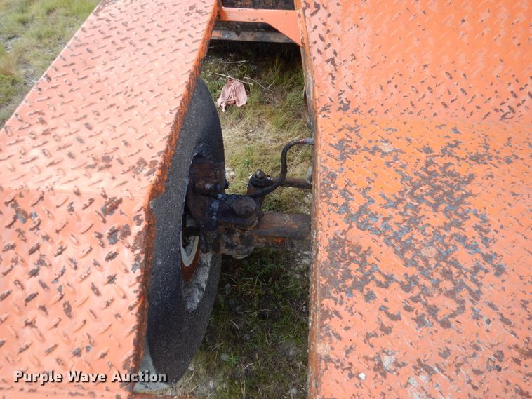 image for item DH5371 2005 Broce RJ350  broom