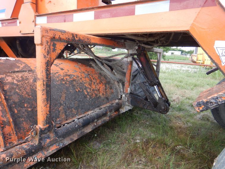 image for item DH5371 2005 Broce RJ350  broom