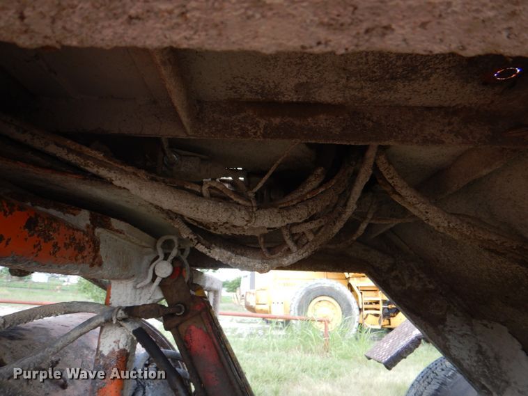 image for item DH5371 2005 Broce RJ350  broom