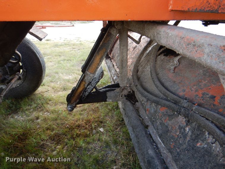 image for item DH5371 2005 Broce RJ350  broom