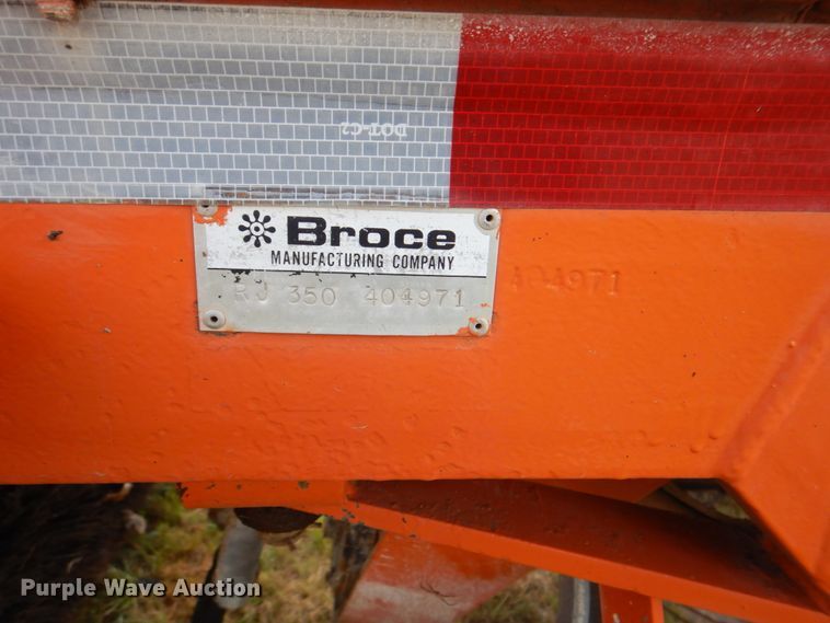 image for item DH5371 2005 Broce RJ350  broom