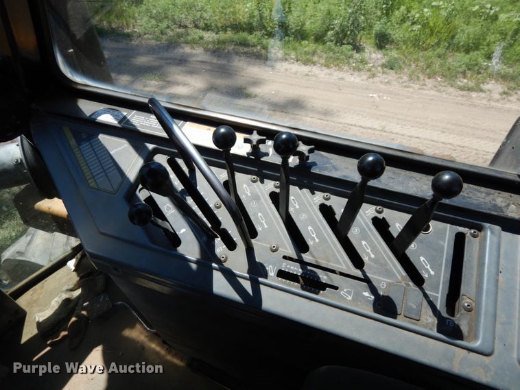 image for item DH6523 1994 Caterpillar Challenger 75C  tractor