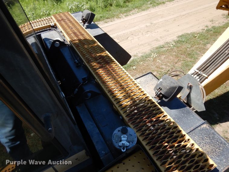 image for item DH6523 1994 Caterpillar Challenger 75C  tractor