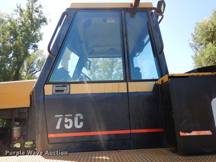 image for item DH6523 1994 Caterpillar Challenger 75C  tractor