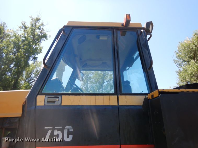 image for item DH6523 1994 Caterpillar Challenger 75C  tractor