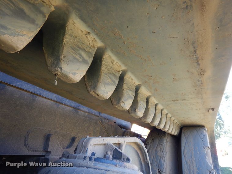 image for item DH6523 1994 Caterpillar Challenger 75C  tractor