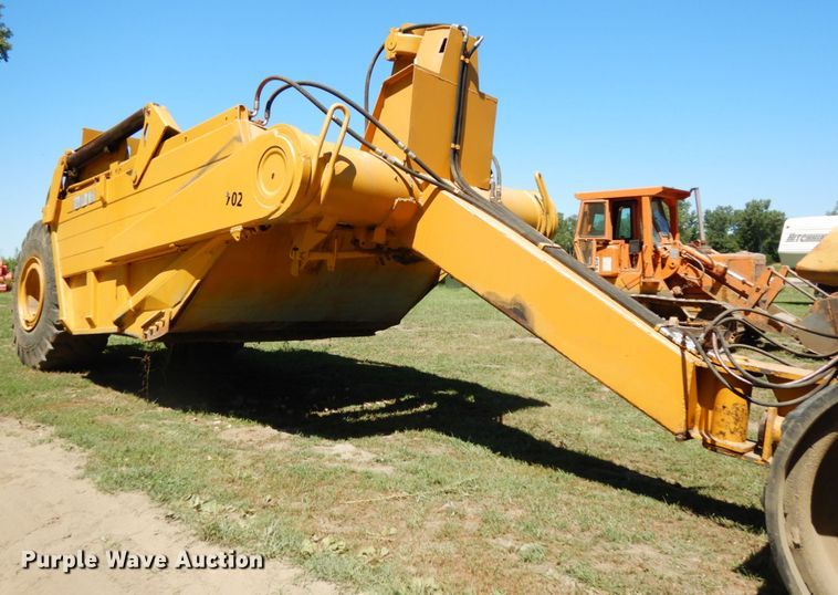 image for item DH6524 Clark  scraper