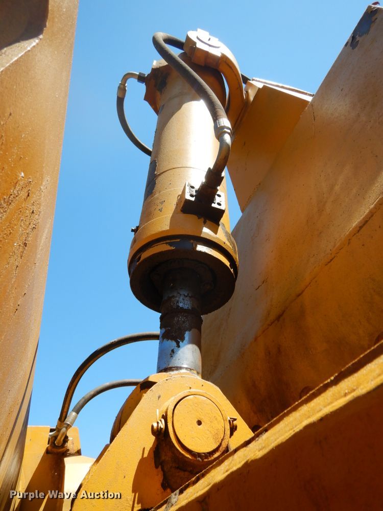 image for item DH6524 Clark  scraper