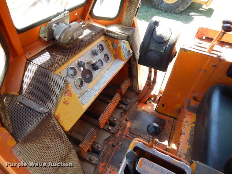 image for item DH6525 1976 Caterpillar 941B  track loader