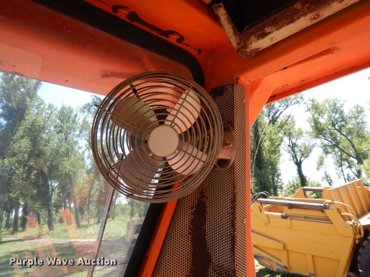 image for item DH6525 1976 Caterpillar 941B  track loader