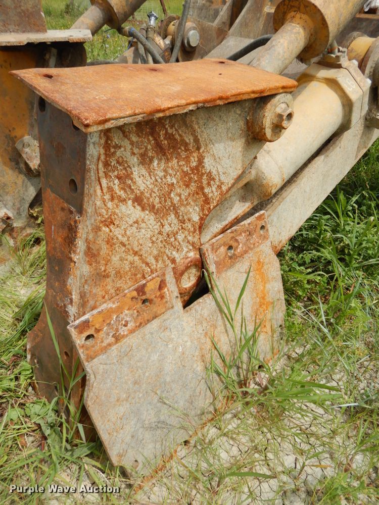 image for item DH6551 1995 Caterpillar dozer ripper