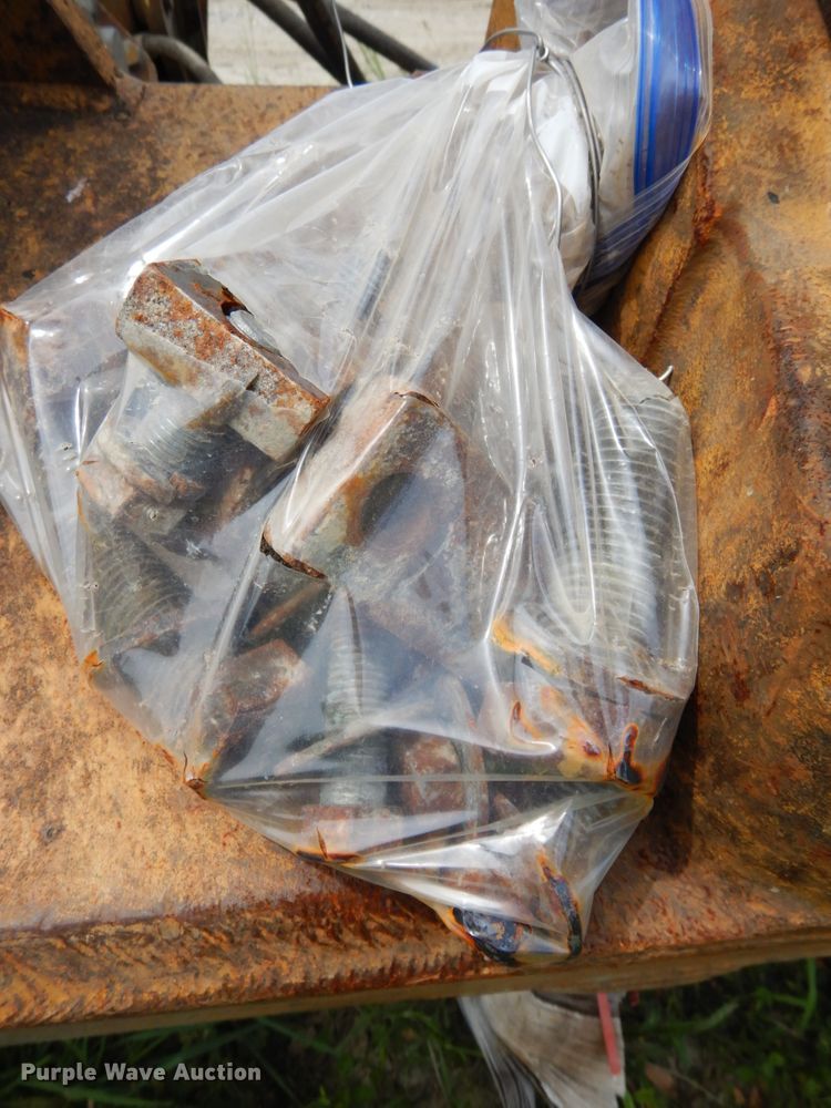 image for item DH6551 1995 Caterpillar dozer ripper