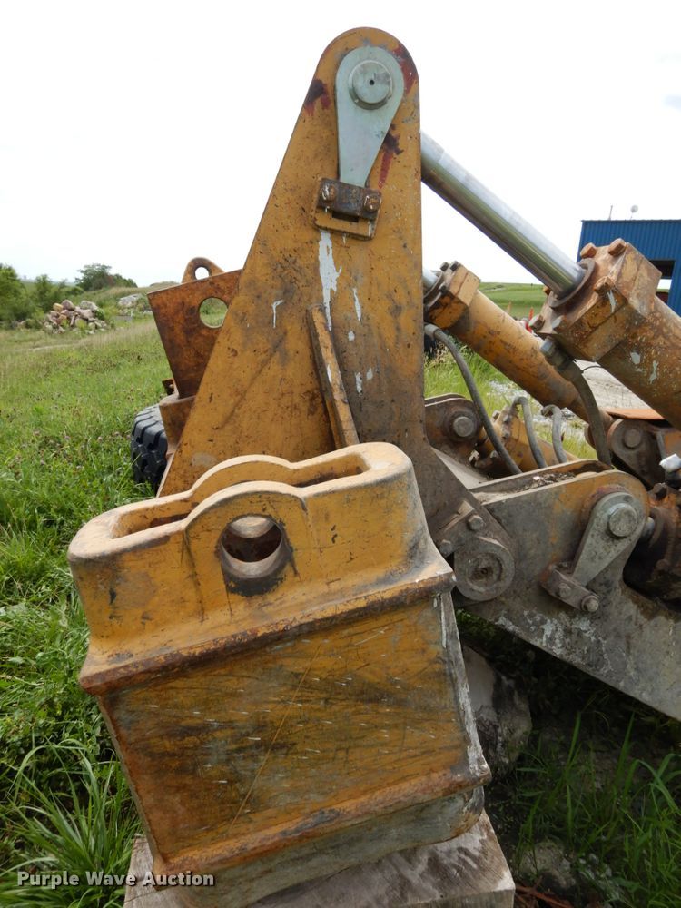 image for item DH6551 1995 Caterpillar dozer ripper