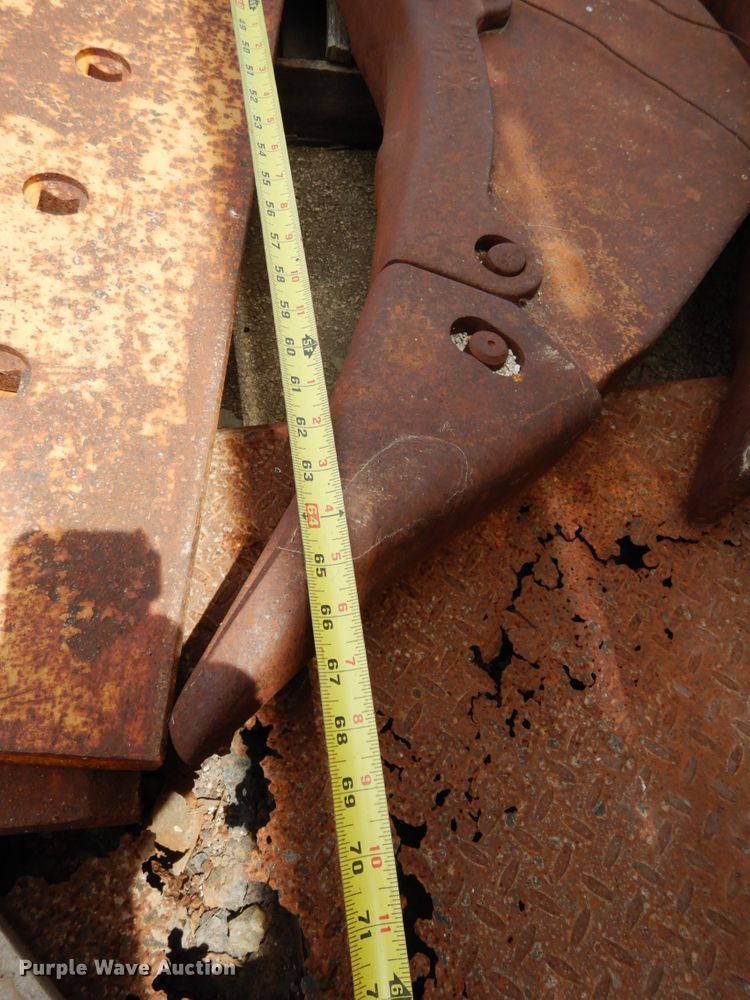 image for item DH6551 1995 Caterpillar dozer ripper