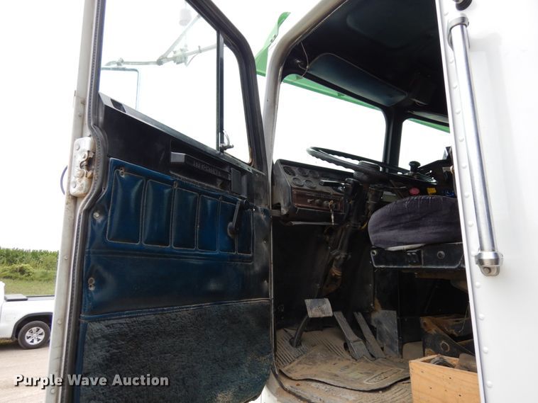 image for item DH6566 1987 Freightliner FLC  dump truck