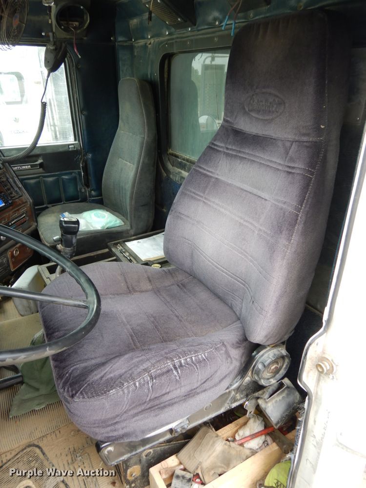 image for item DH6566 1987 Freightliner FLC  dump truck