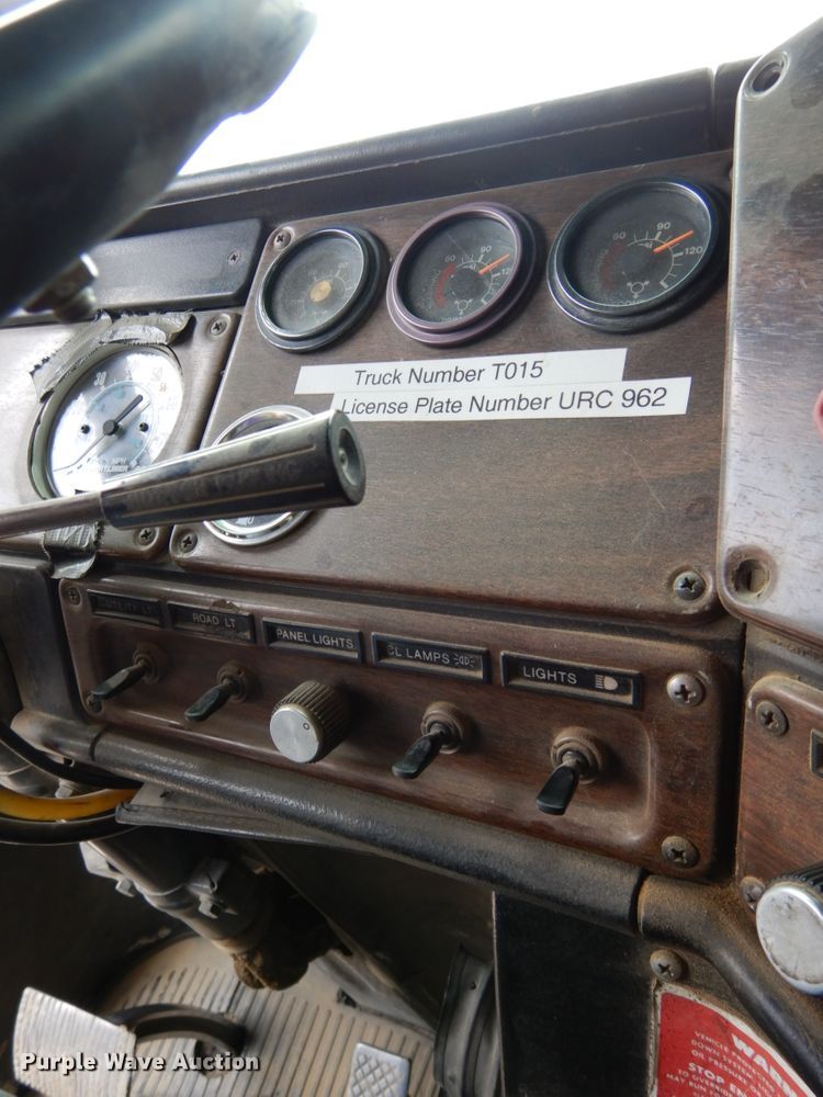 image for item DH6566 1987 Freightliner FLC  dump truck