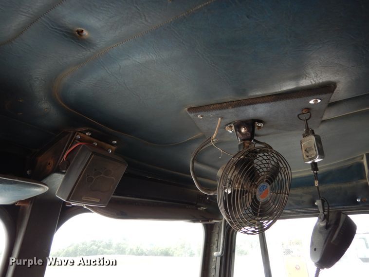 image for item DH6566 1987 Freightliner FLC  dump truck