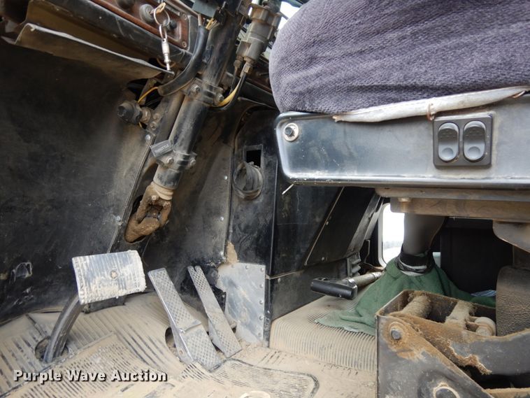 image for item DH6566 1987 Freightliner FLC  dump truck