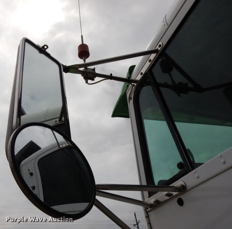 image for item DH6566 1987 Freightliner FLC  dump truck