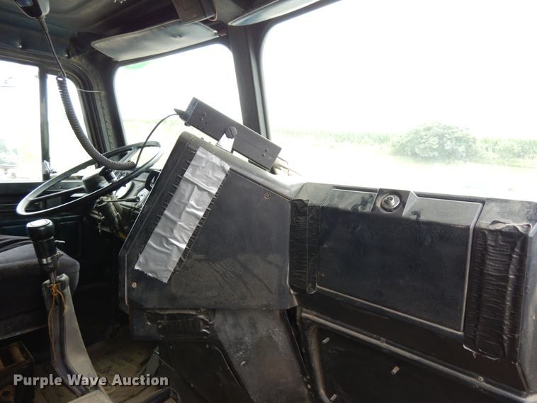 image for item DH6566 1987 Freightliner FLC  dump truck