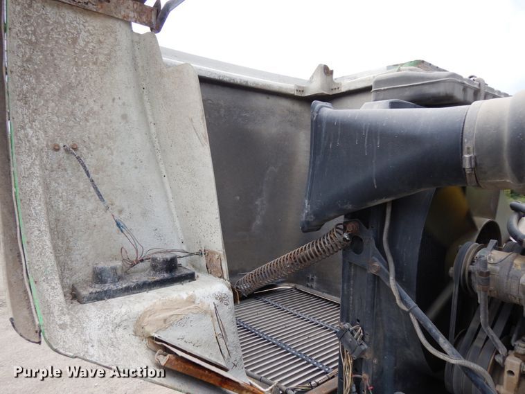 image for item DH6566 1987 Freightliner FLC  dump truck