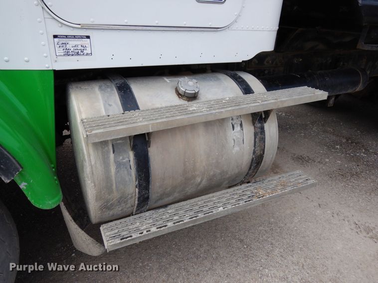 image for item DH6566 1987 Freightliner FLC  dump truck