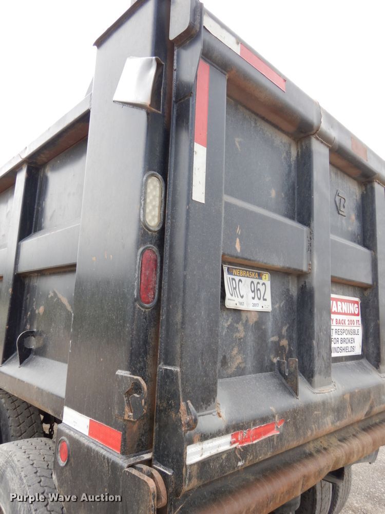 image for item DH6566 1987 Freightliner FLC  dump truck