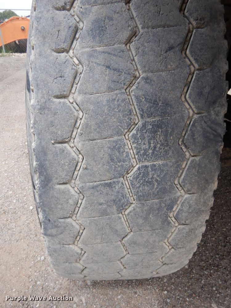 image for item DH6566 1987 Freightliner FLC  dump truck