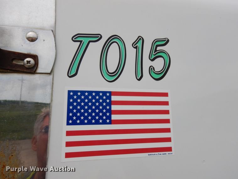 image for item DH6566 1987 Freightliner FLC  dump truck