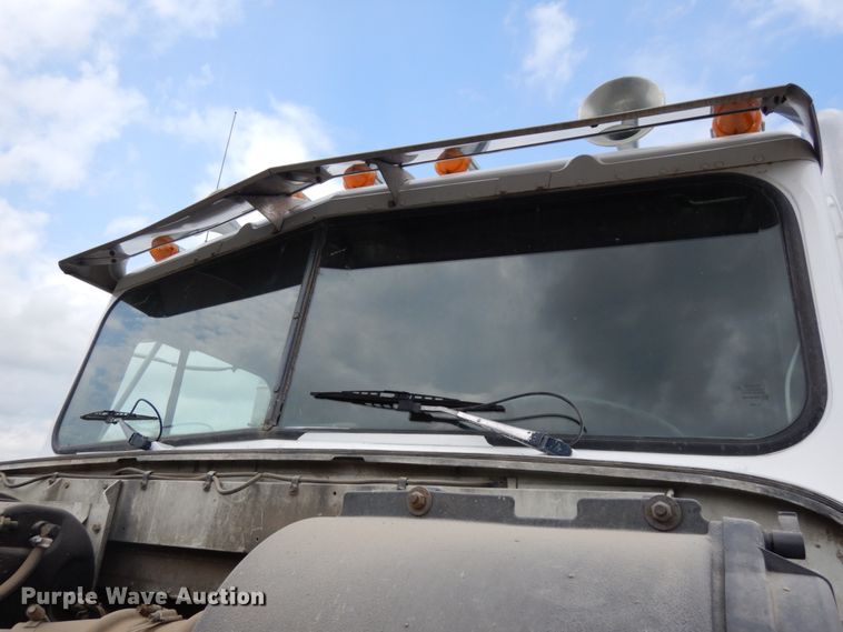 image for item DH6567 1995 International 9300  dump truck