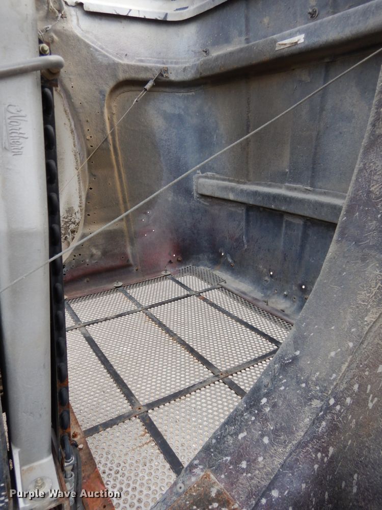 image for item DH6567 1995 International 9300  dump truck