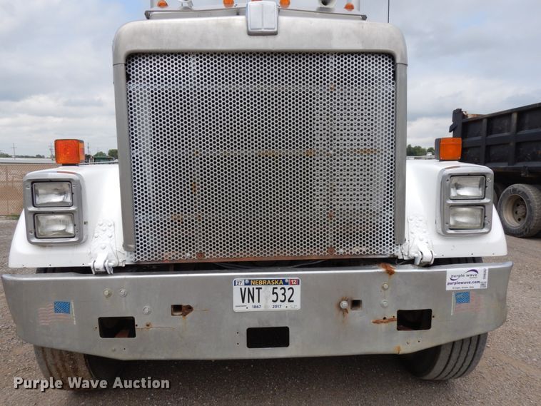 image for item DH6567 1995 International 9300  dump truck