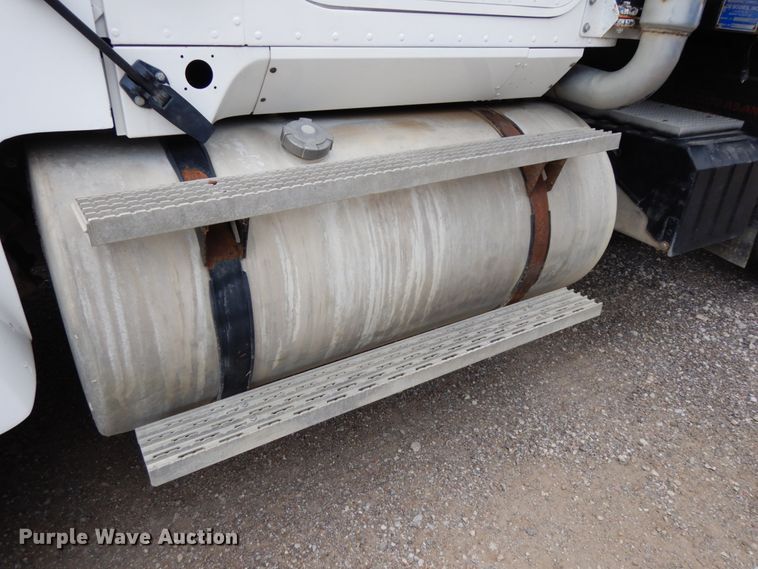 image for item DH6567 1995 International 9300  dump truck