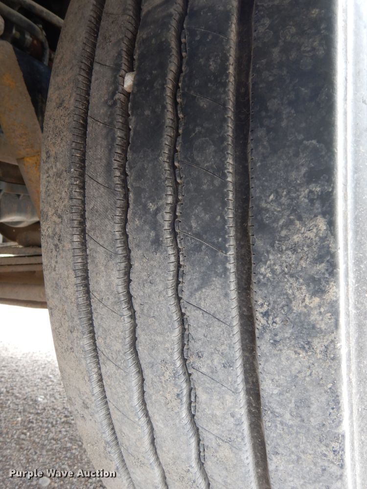 image for item DH6567 1995 International 9300  dump truck