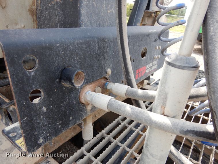 image for item DH6568 1998 International 9200  semi truck