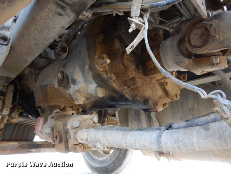 image for item DH6568 1998 International 9200  semi truck