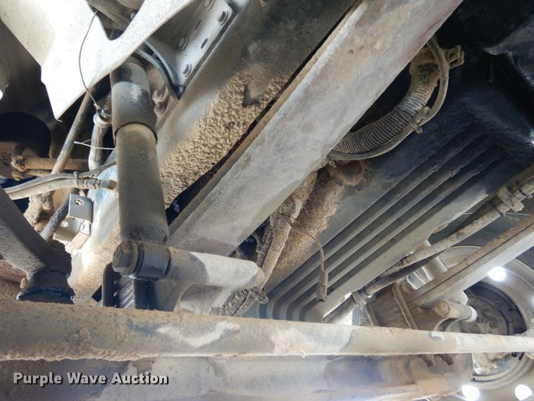 image for item DH6568 1998 International 9200  semi truck